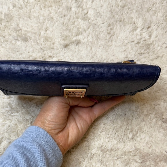 NWOT Dooney & Bourke Dark Blue Saffiano Continental Wallet - Picture 12 of 12